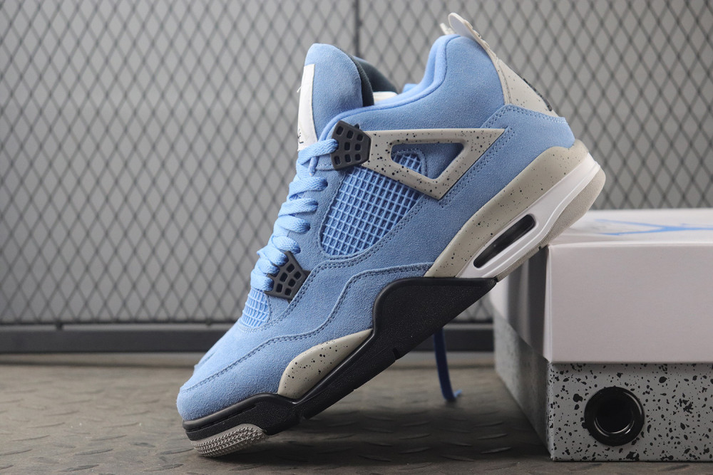 AJ44