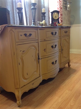 Yellow Arles Buffet