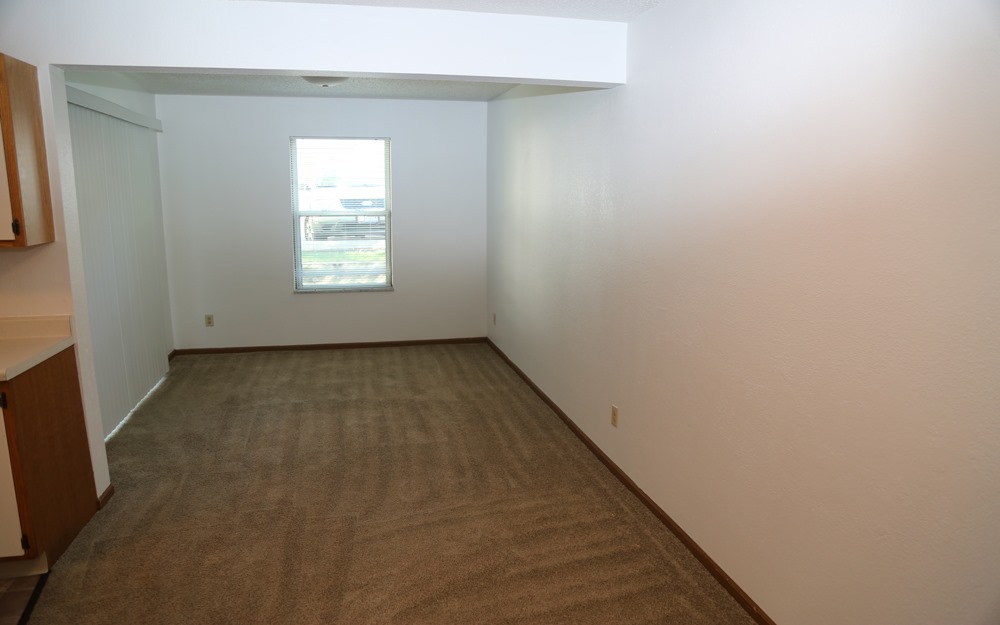 Whispering Pines Bellefontaine Ohio Apartment