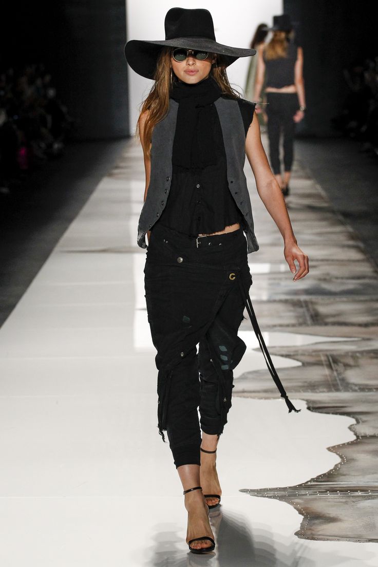 Greg Lauren